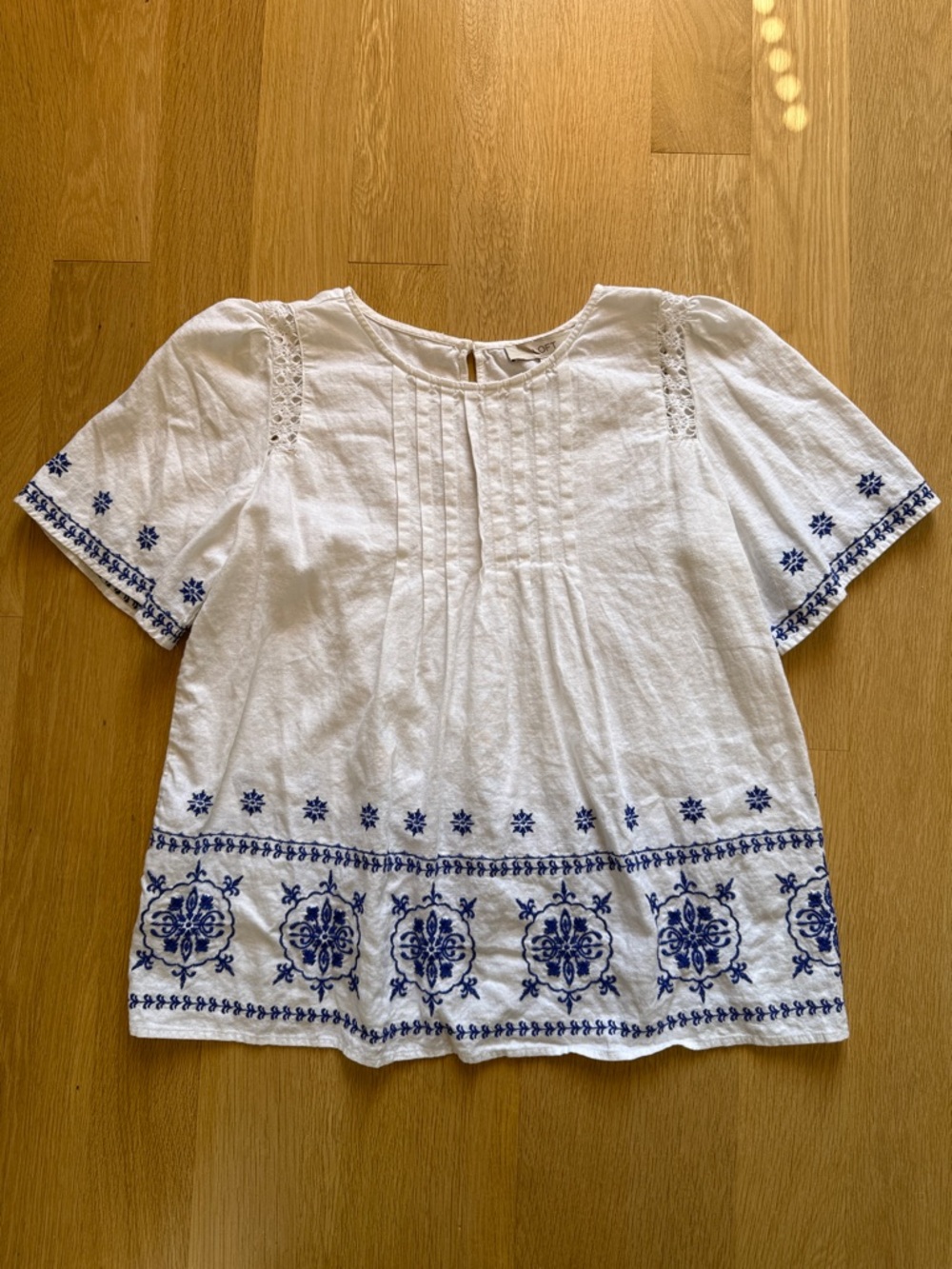 LOFT White Cotton Short-Sleeve Blouse with Blue Embroidery